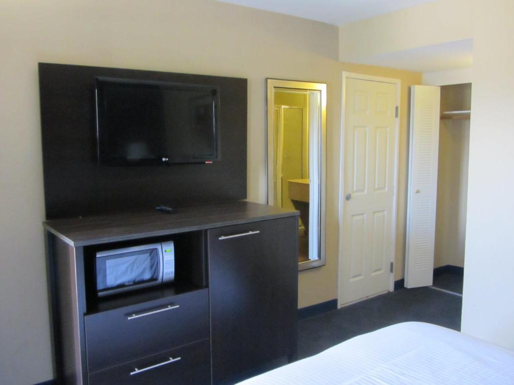 Howard Johnson By Wyndham Odessa Tx Bilik gambar