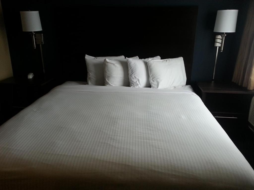 Howard Johnson By Wyndham Odessa Tx Bilik gambar